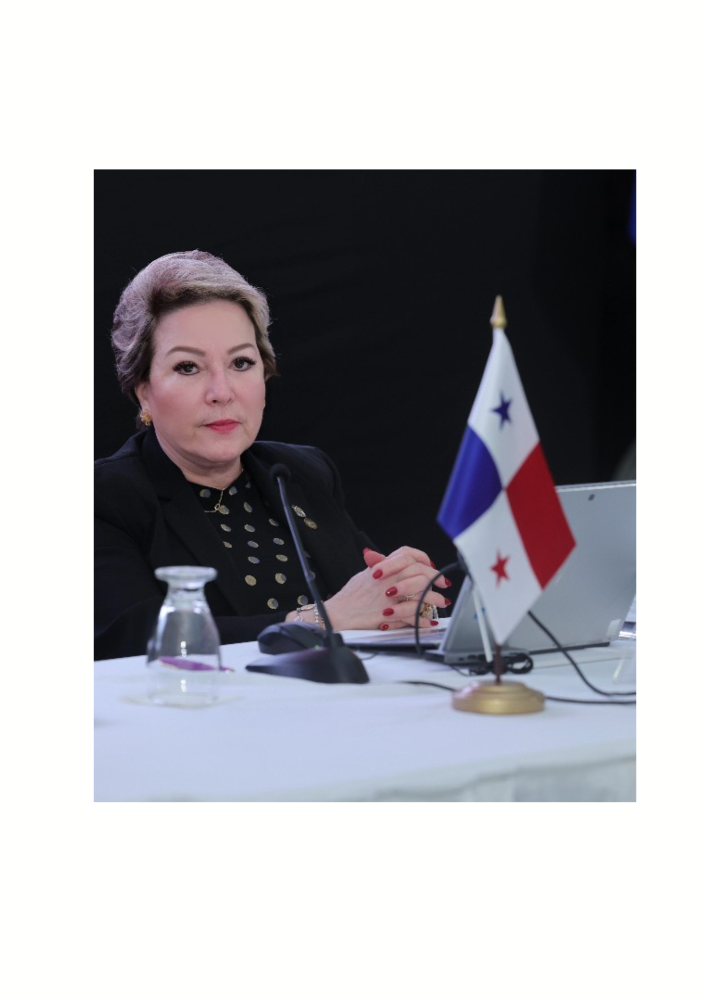 foto-ajustada-maria-eugenia